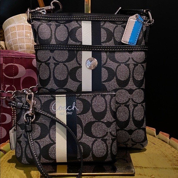 Coach Signature Messenger Shoulder Bag With Matching Wristlet, Blk/Grey - Picture 1 of 15
